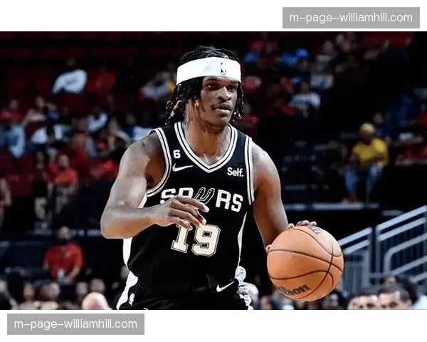 约翰逊20分6篮板稳定贡献 深圳大外内线终结能力获认可